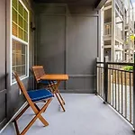 Viagem - Charlotte - Bright 1BR W/Balcony+Gym