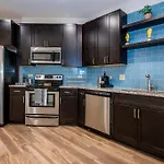 Viagem - Charlotte - Bright 1BR W/Balcony+Gym